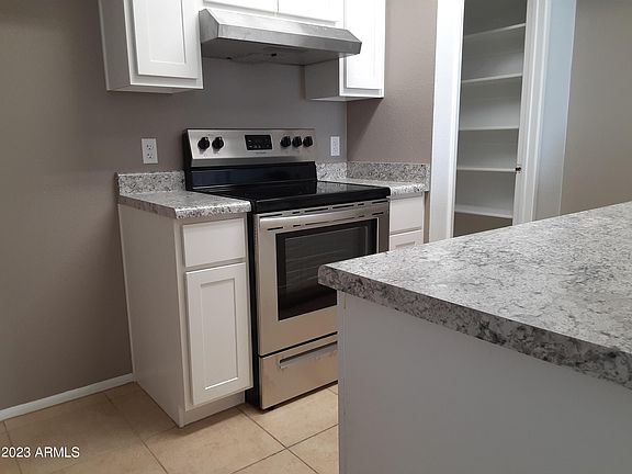 5th image of 925 W Peoria Avenue #5
