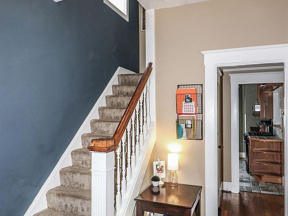 3rd image of 2746 Willard Ave