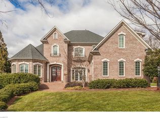 901 McDowell Dr, Greensboro, NC 27408