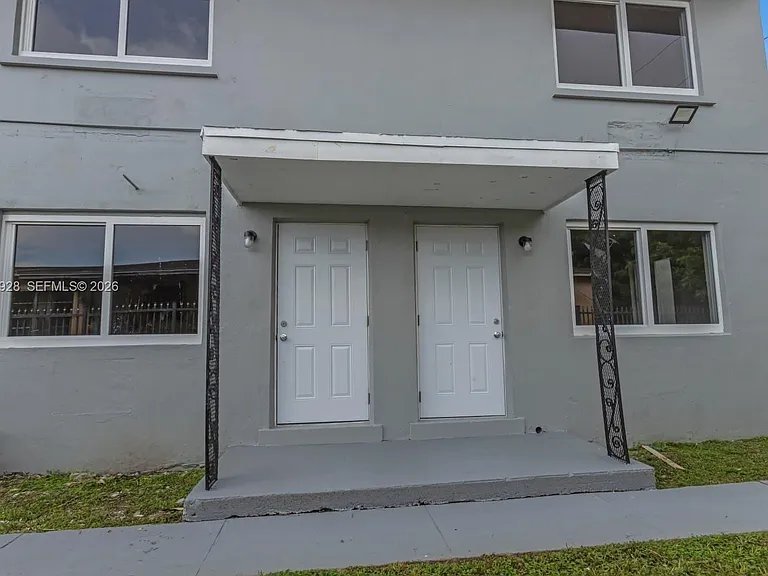 1430 NW 2nd Ave #3 — Photo 1