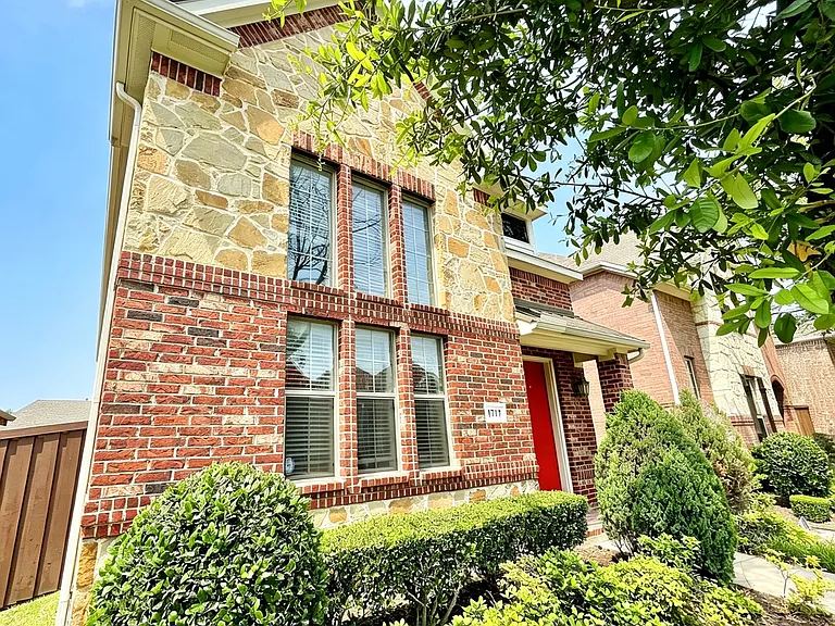 1713 Snow Owl Ct — Photo 2