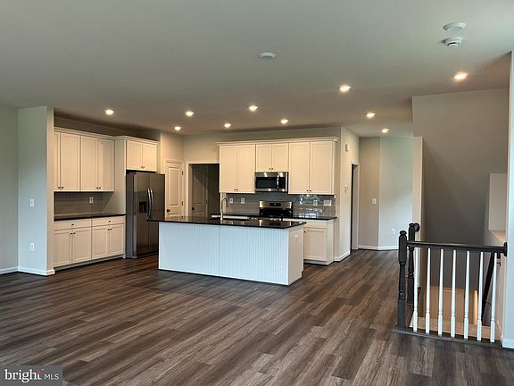 4th image of 6540 Wild Orchid Ct