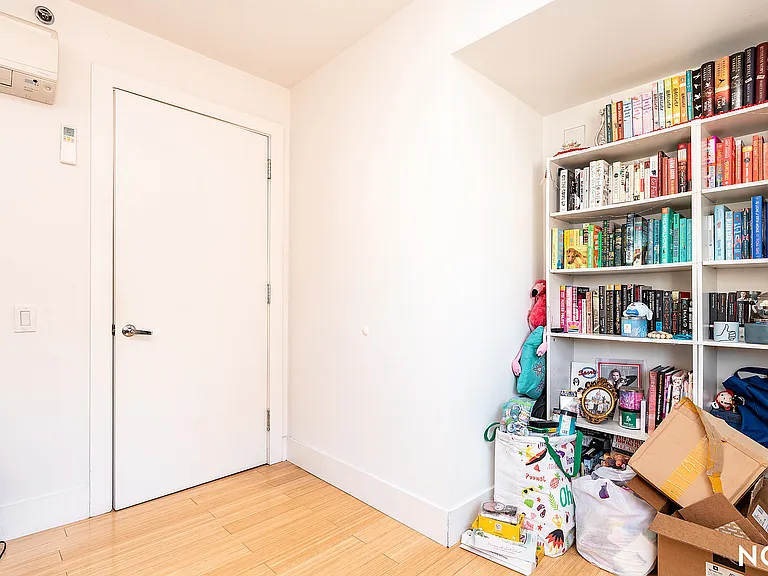 23-35 31st Dr #5A — Photo 42