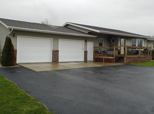 6211 437th Ave, Janesville, MN 56048