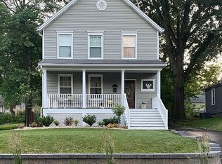 9 Saint Charles Pl, Saint Louis, MO