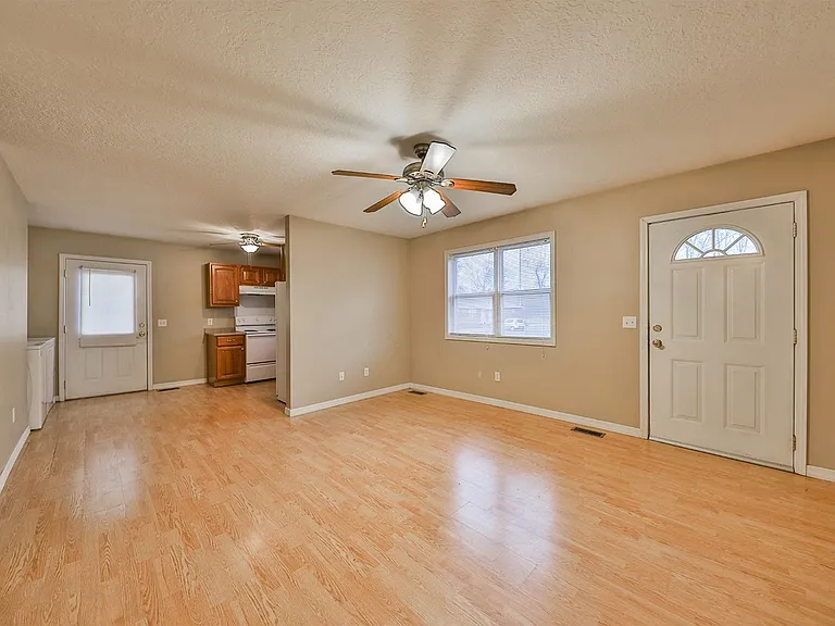 115 Bo Dr — Photo 1