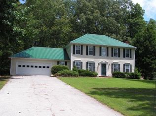 1024 Laura Dr, Dalton, GA 30721