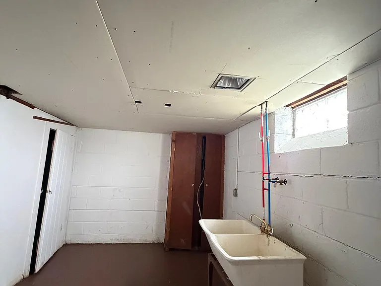 5502 Cadieux Rd — Photo 10