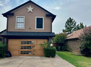 924 S Old Orchard Ln, Lewisville, TX 75067