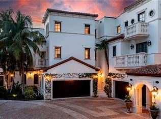 231 Harbour Dr #5, Naples, FL 34103
