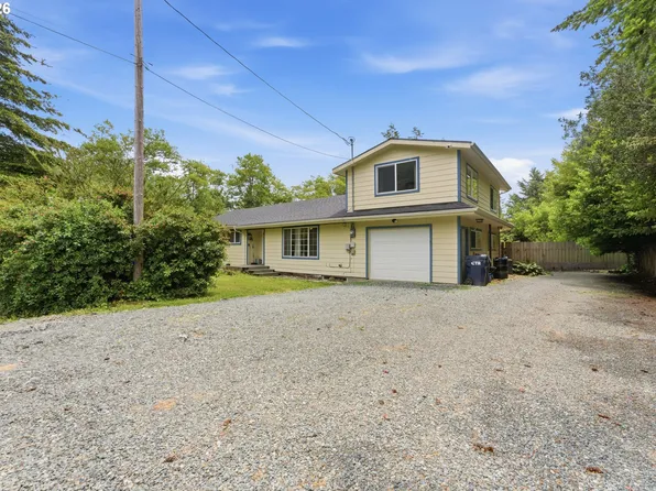 92738 Knapp Rd, Port Orford, OR 97465