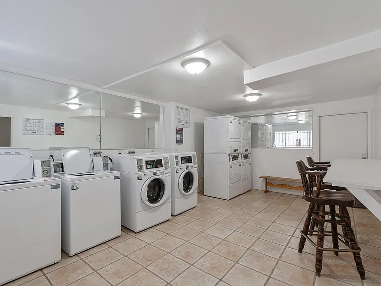 On-site laundry facilites