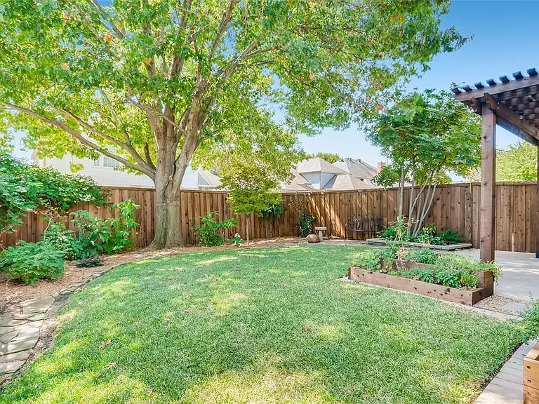 4112 Sun Meadows St — Photo 34