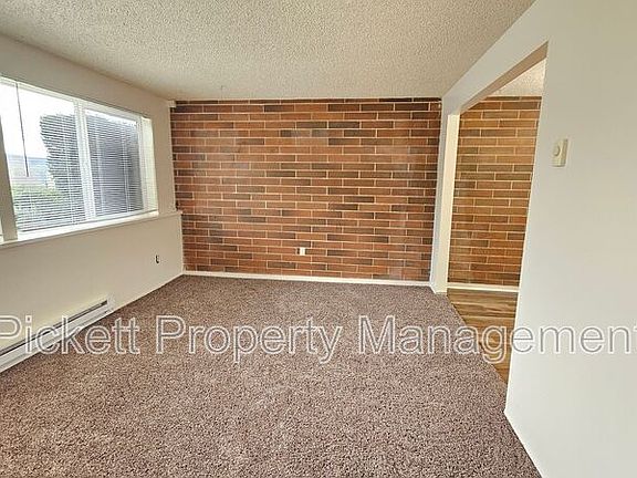 4th image of 1621 Trenton Ave