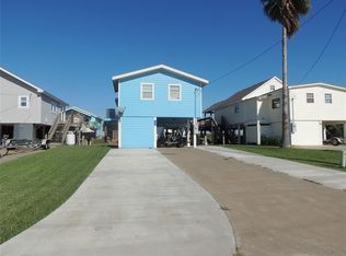 1204 Boyt Rd, Crystal Beach, TX 77650