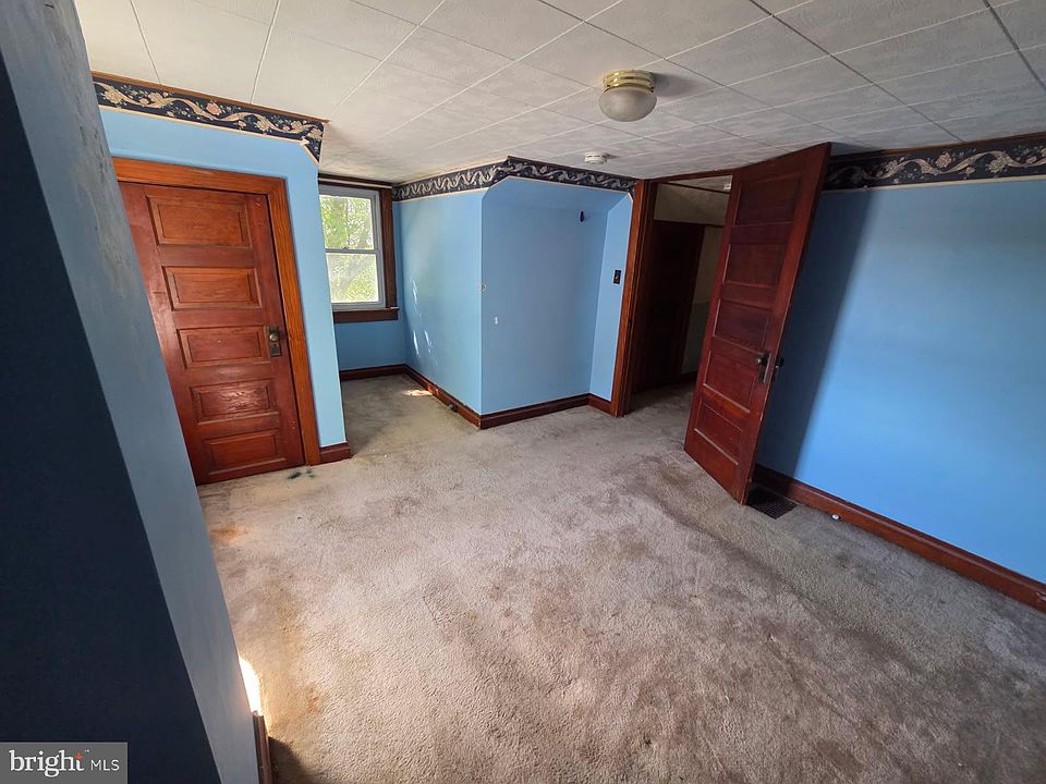 2nd image of 325 N Seton Ave