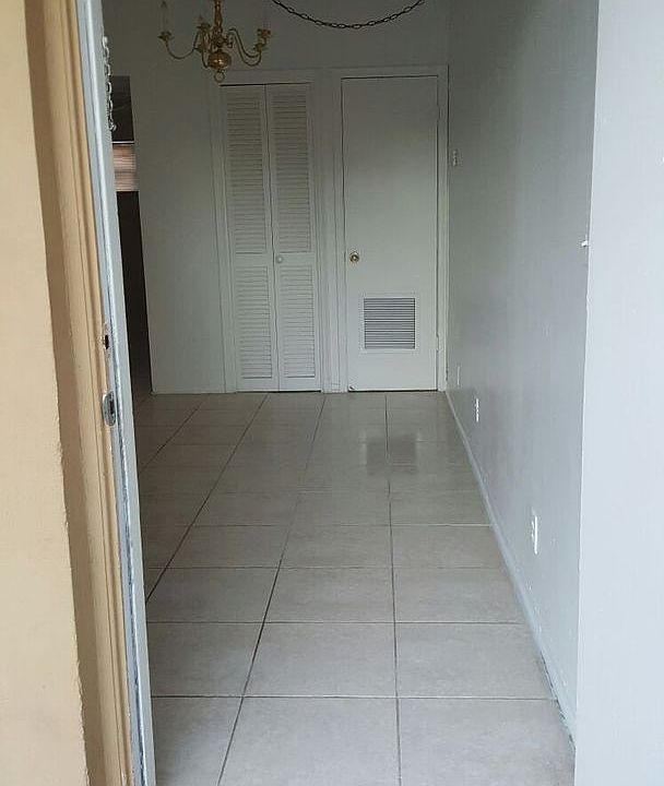 1st image of 5161-5181 NE 18th Ave #6