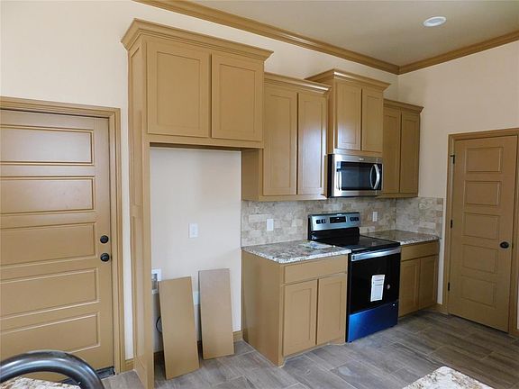 5th image of 3208 Arrow Creek Dr