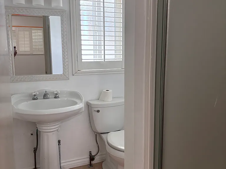 15429 Bloomfield Ave — Photo 11