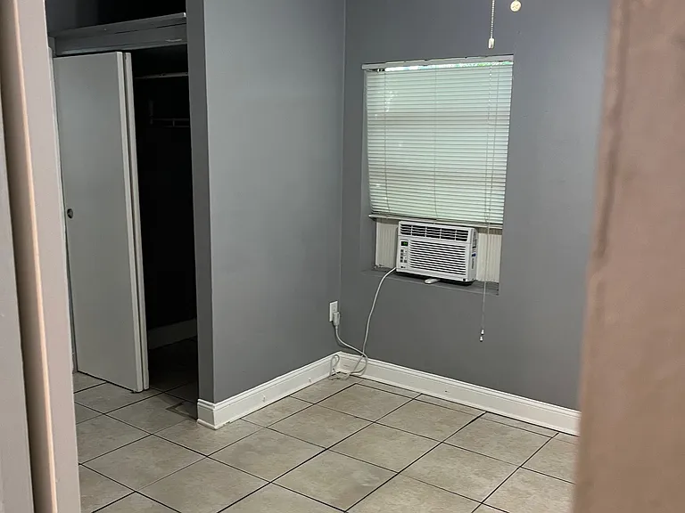 4321 Hargrave St — Photo 7
