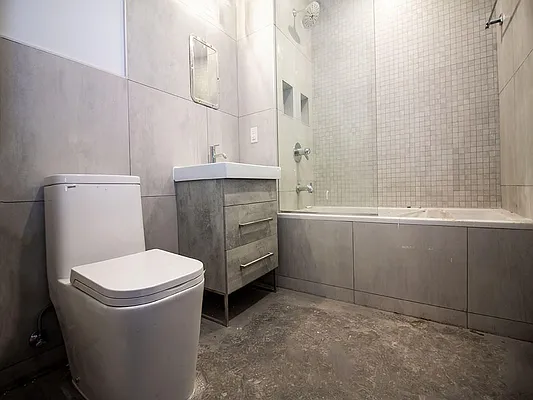 Rented by Brooklyn Group | media 24