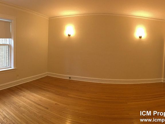 3rd image of 1619 W Sunnyside Ave #3S