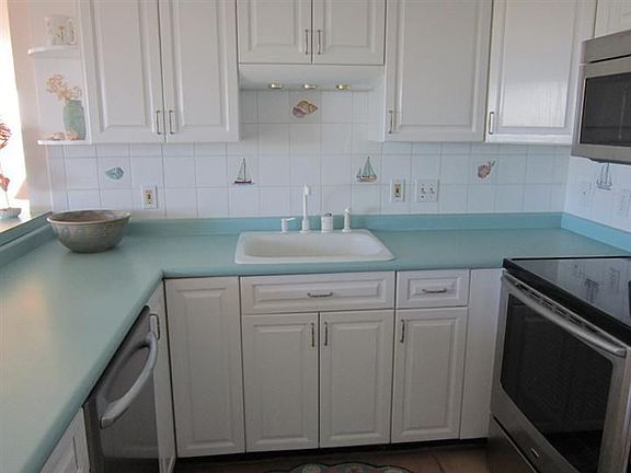 3rd image of 221 E Grand Ave APT 8B