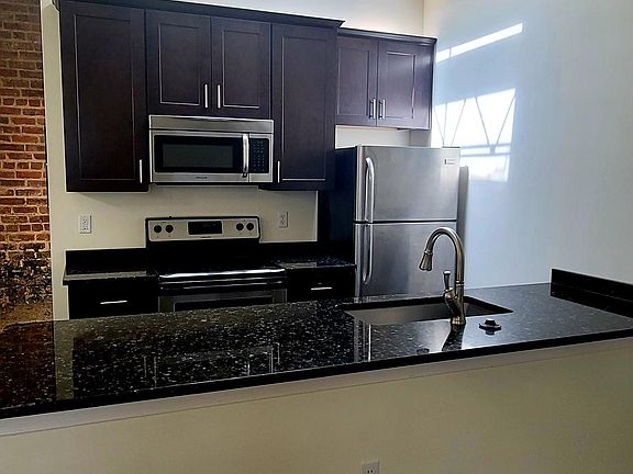 2nd image of 7 W 13th St #6