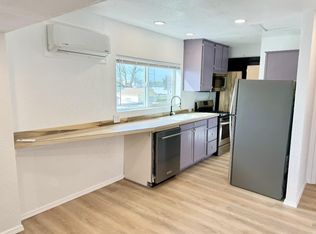 424 3rd St S APT B, Nampa, ID 83651