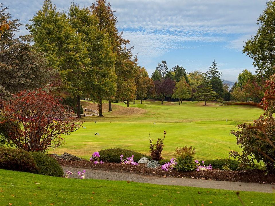1st image of 5329 Cordova Bay Rd #106