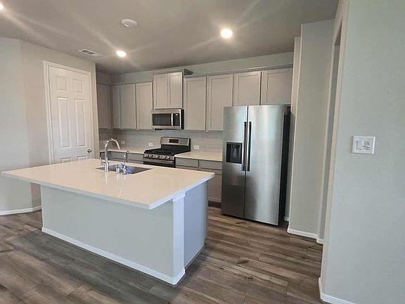 5th image of 27502 Clear Breeze Dr
