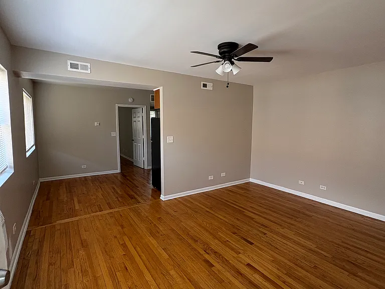 1848 S Fairfield Ave #2E — Photo 1