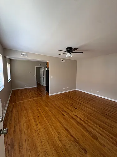 1848 S Fairfield Ave #2E Photo 1