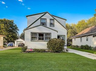 3714 E Iona Ter, Cudahy, WI 53110
