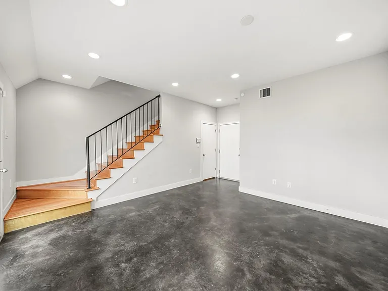 1035 Bonner St #1035 — Photo 28
