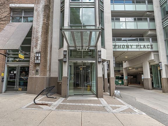 2nd image of 565 Smithe St #1205