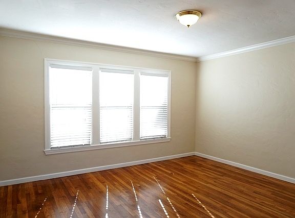 4th image of 832 N 1st St APT 4
