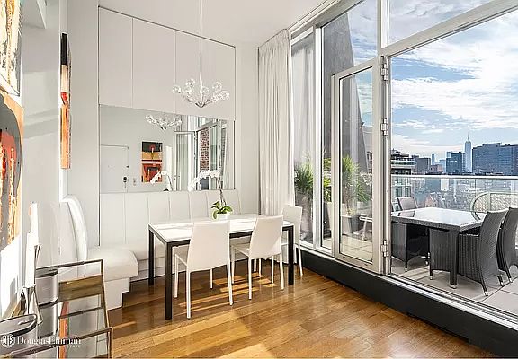 5th image of 519 W 23rd St #B