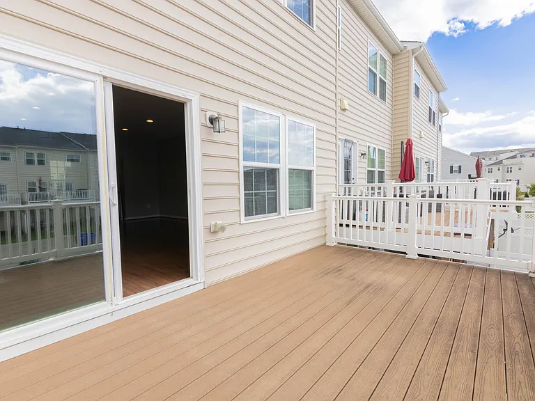 6407 Walcott Ln — Photo 13