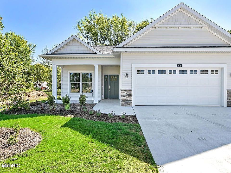 1st image of 1007 Maplewood Ct