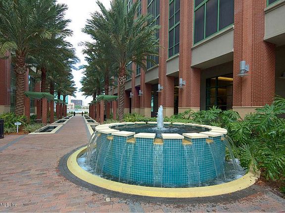 3rd image of 1431 Riverplace Blvd APT 2302