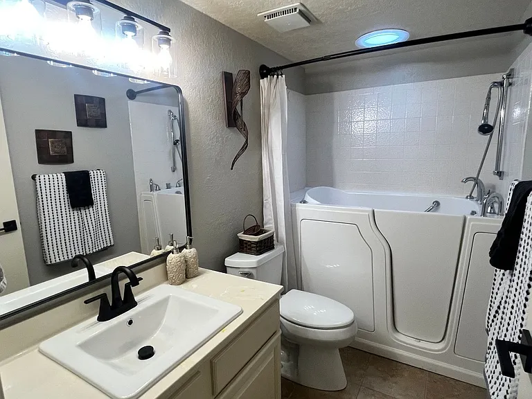 441 Silver King Dr — Photo 19