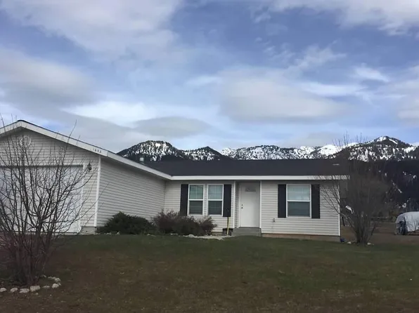 1653 Saddle Dr, Etna, WY 83118