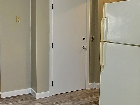 Main Entry into Kitchen