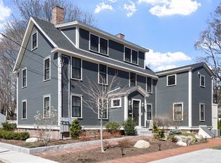 6 Cedar Ct #B, Amesbury, MA 01913