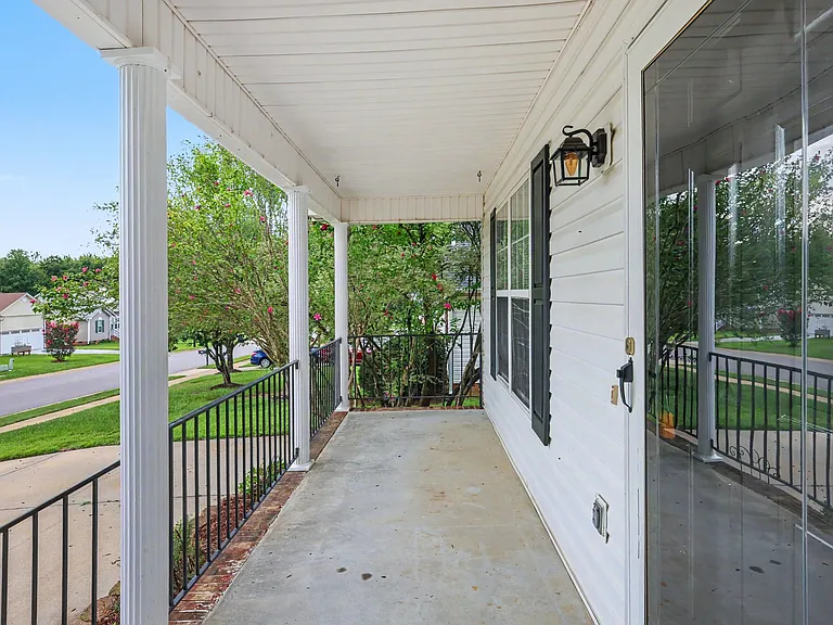 200 Waterford Dr — Photo 7