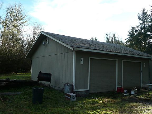 4th image of 17015 39th Ave E