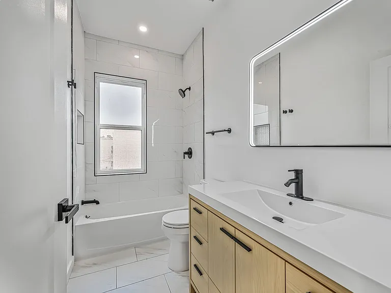 621 Florida Ave NW #301 — Photo 9