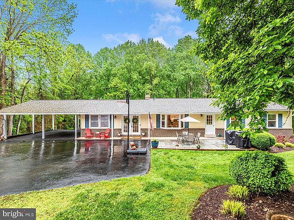 3rd image of 3395 Canary Ct