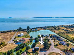15 Ocean View Ln, Point Roberts, WA 98281